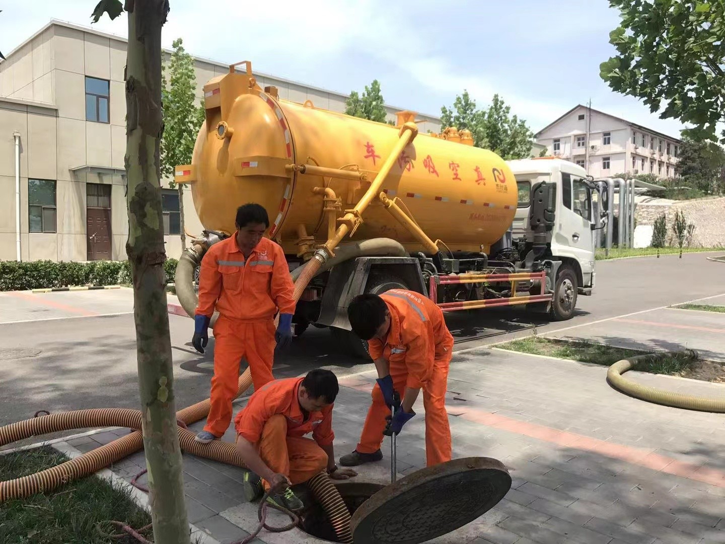 江北化粪池清理与5-8吨吸粪车施工效率分析